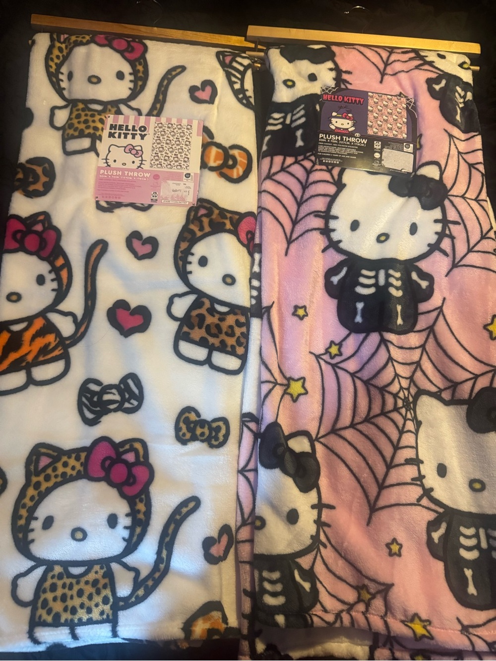 Hello Kitty Halloween Blankets (2)